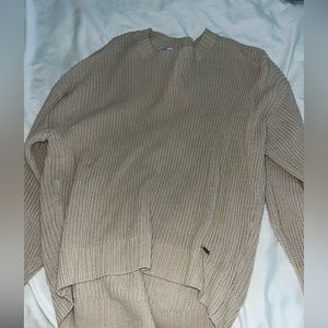 tan hollister sweater